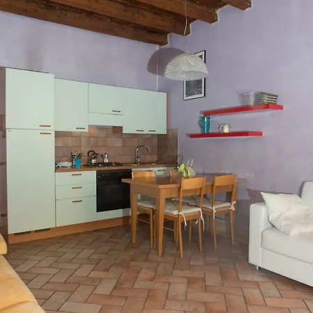 Domus Quattro Spade Verona